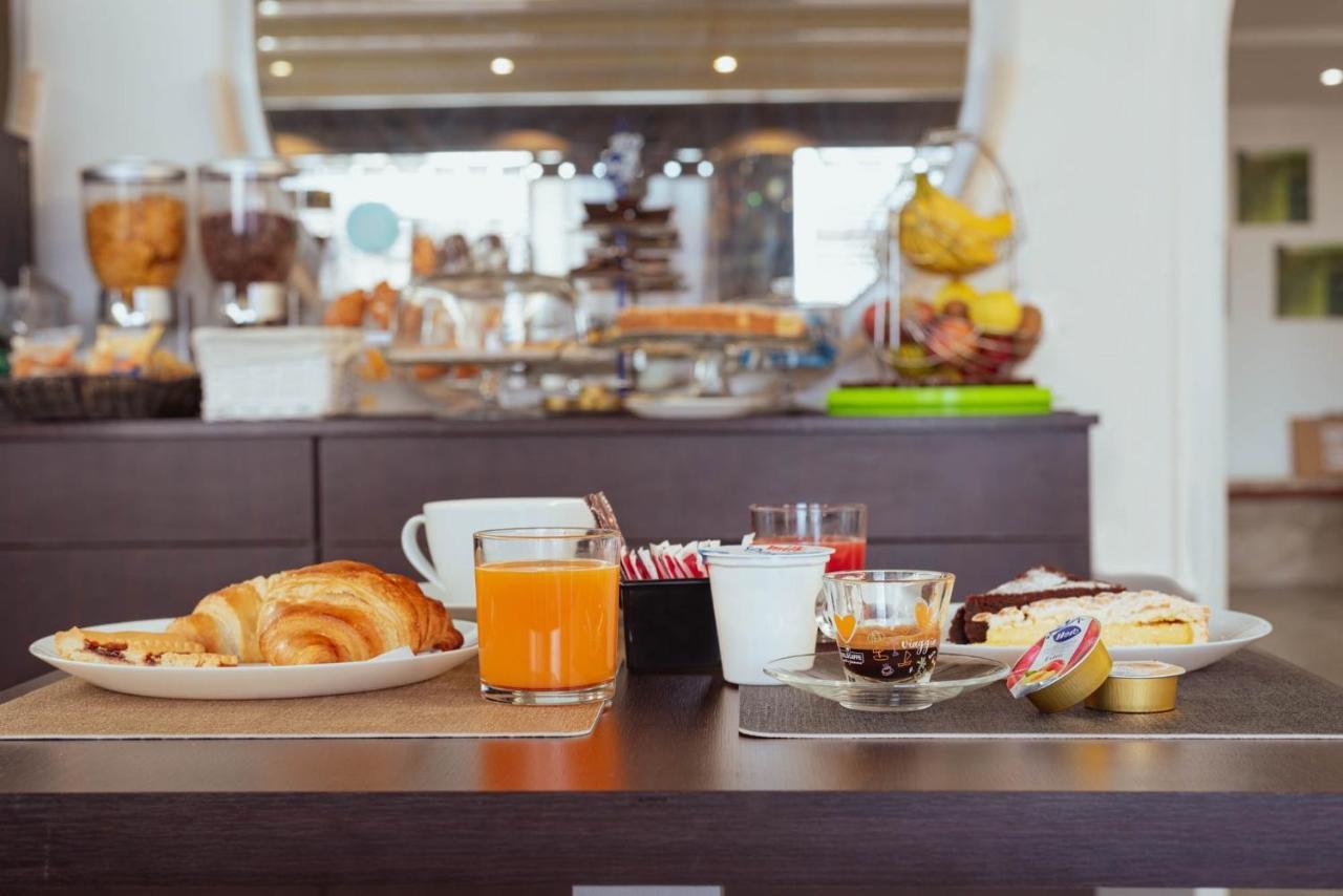 Hotel Cesirja Casavatore Dış mekan fotoğraf